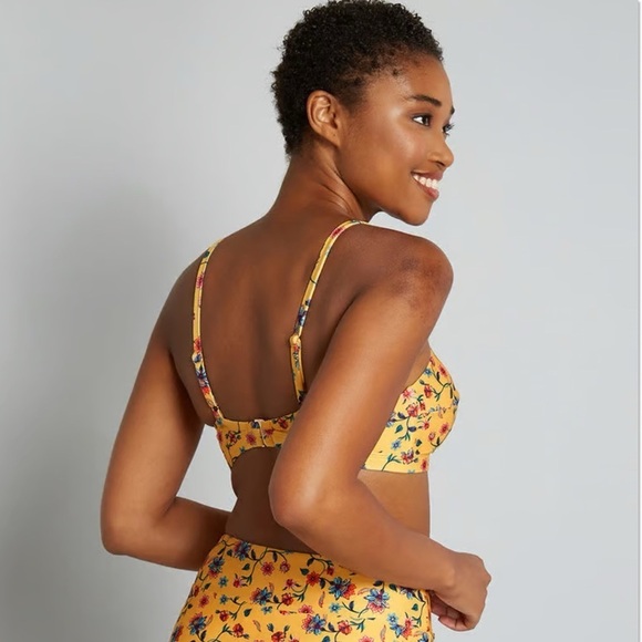 NEW Modcloth Santa Barbara Saturdays Bikini Top Yellow Floral Plus Size 2X NWOT - Picture 2 of 6